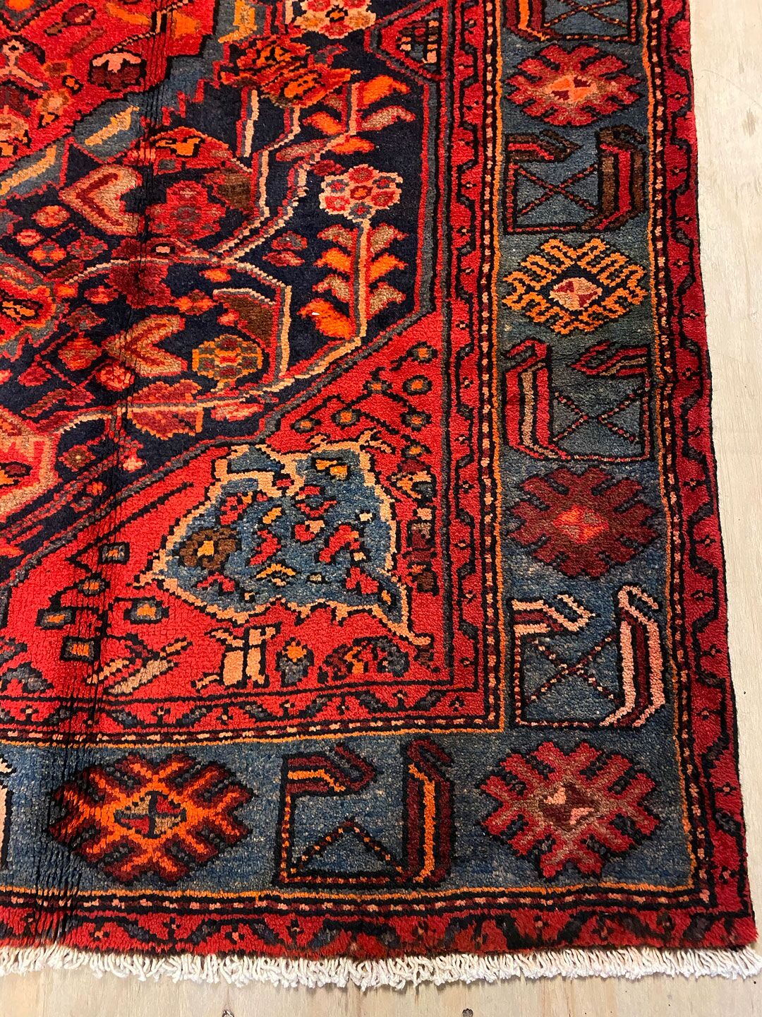 2x1.3M Old Zanjan Persian Rug - Image 5