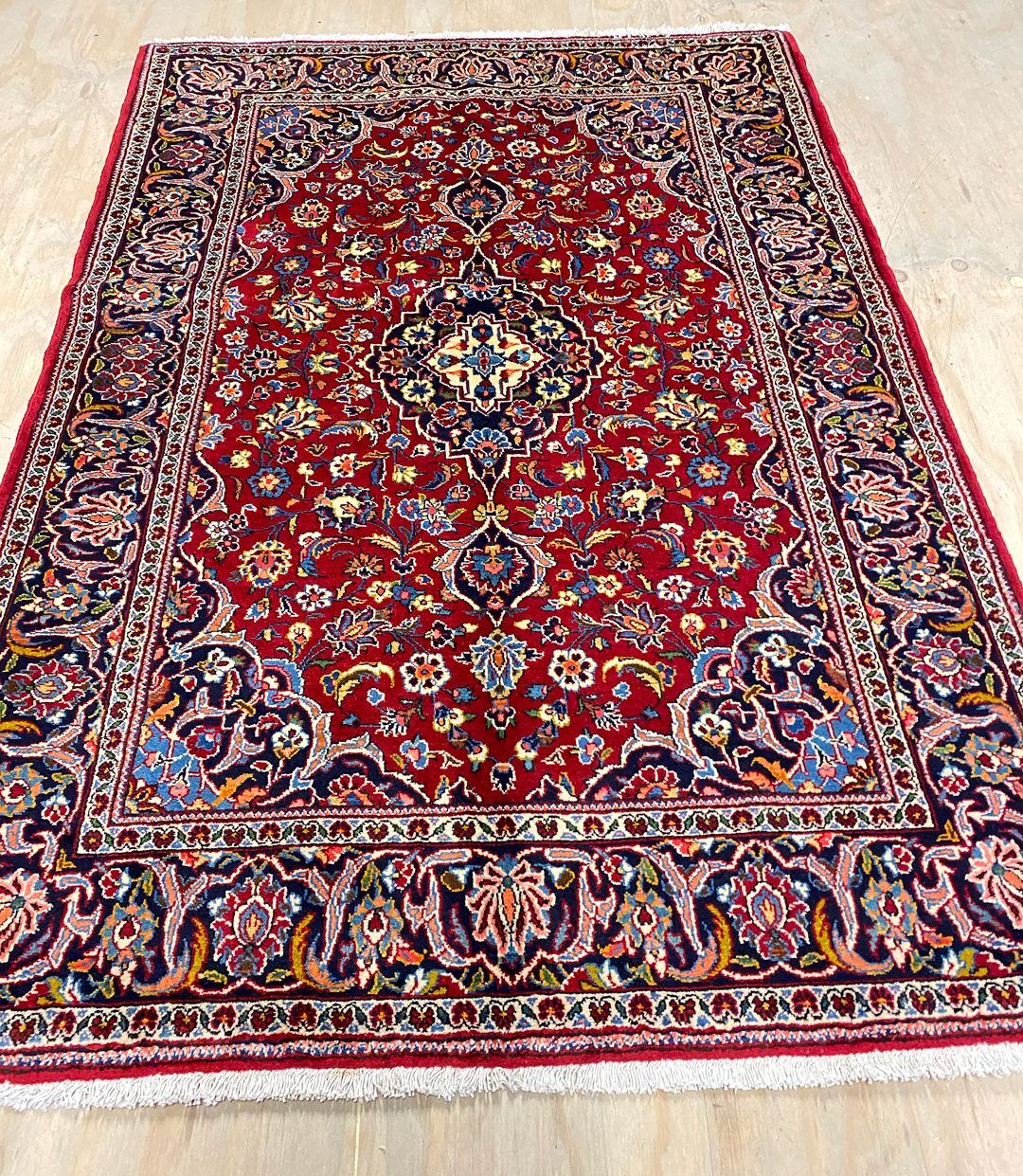 1.6x1.1M Royal Kashan Persian Rug