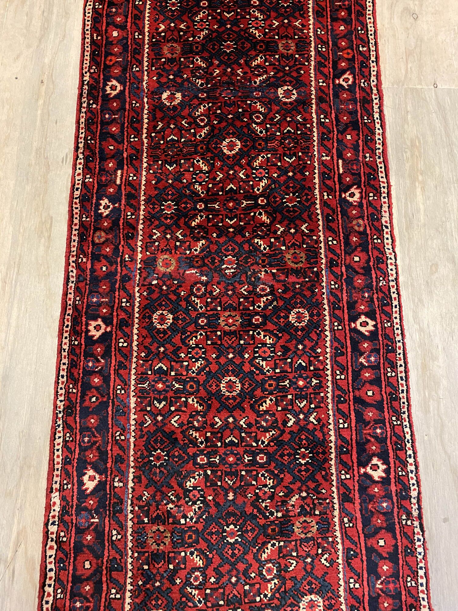 5.8m Hamedan Persian Runner (Hosseinabad)