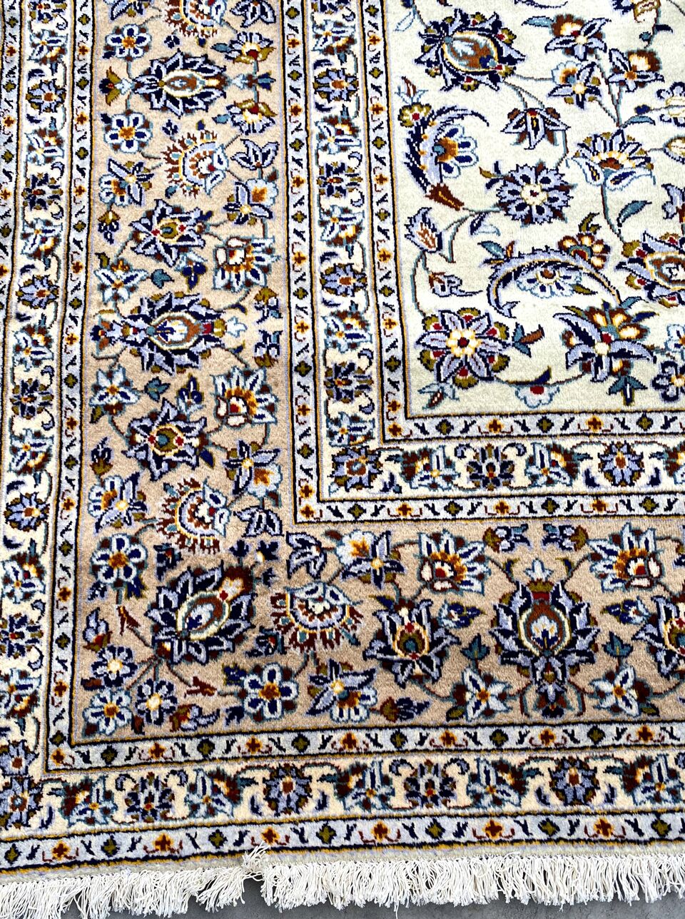 4x3M Royal Beige Persian Kashan Rug - Image 3
