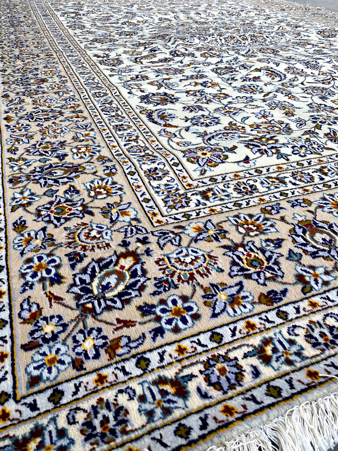 4x3M Royal Beige Persian Kashan Rug - Image 6