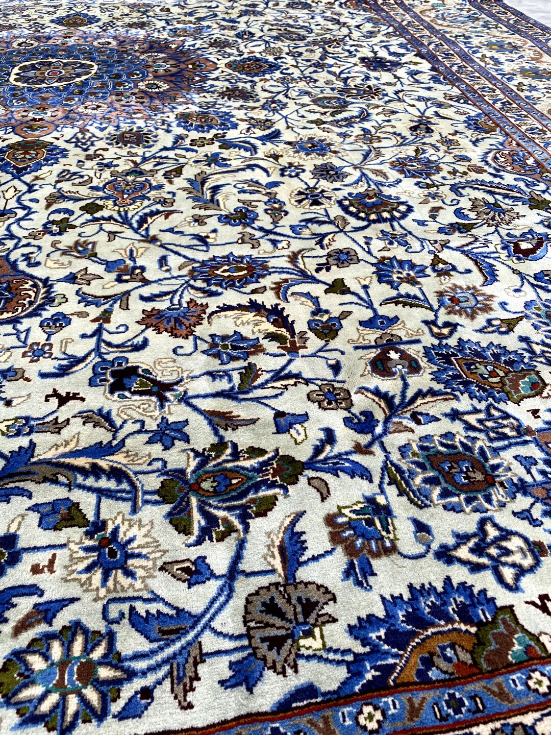 4x3M Fine Pistachio Kashmar Rug - Image 3