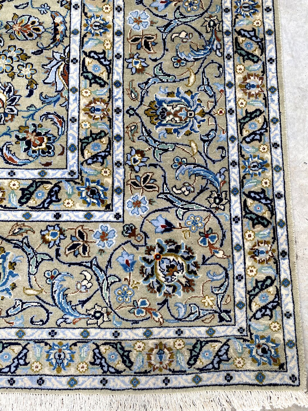 4x3M Signed Pistachio Tone Persian Kashan Rug - Image 8
