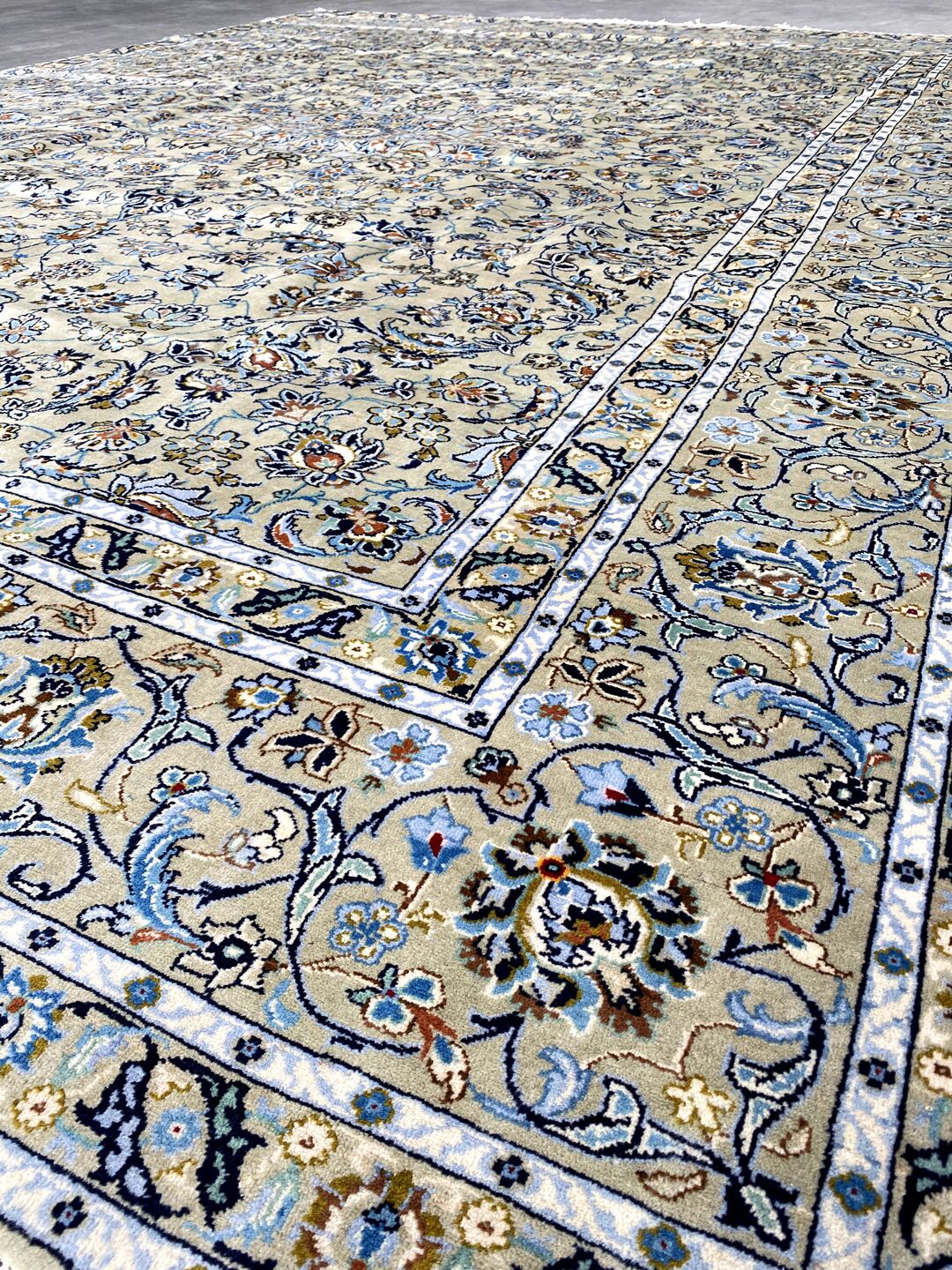 4x3M Signed Pistachio Tone Persian Kashan Rug - Image 10