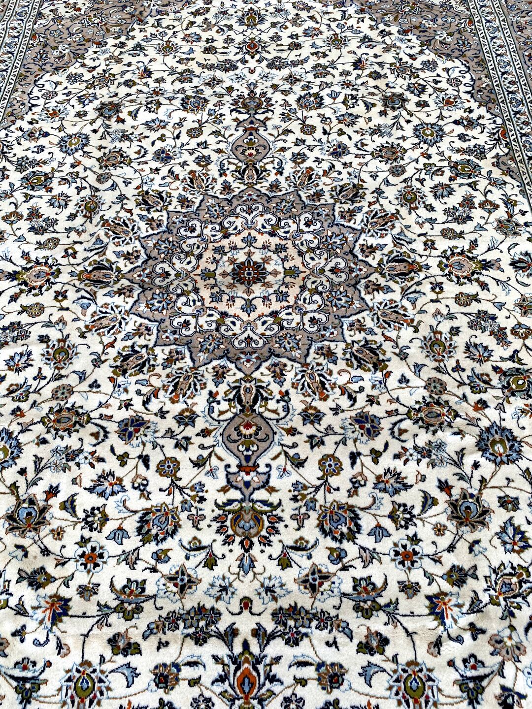 4x3M Royal Beige Persian Kashan Rug - Image 6
