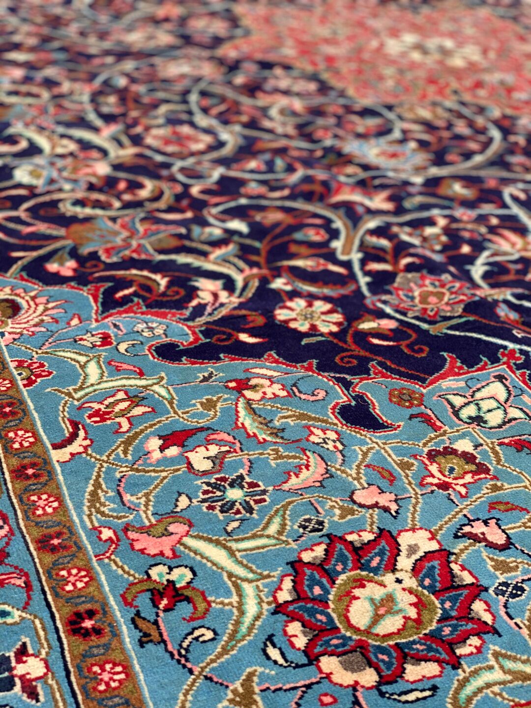 4.3 x 3 M Arabesque Sarough Rug - Image 7