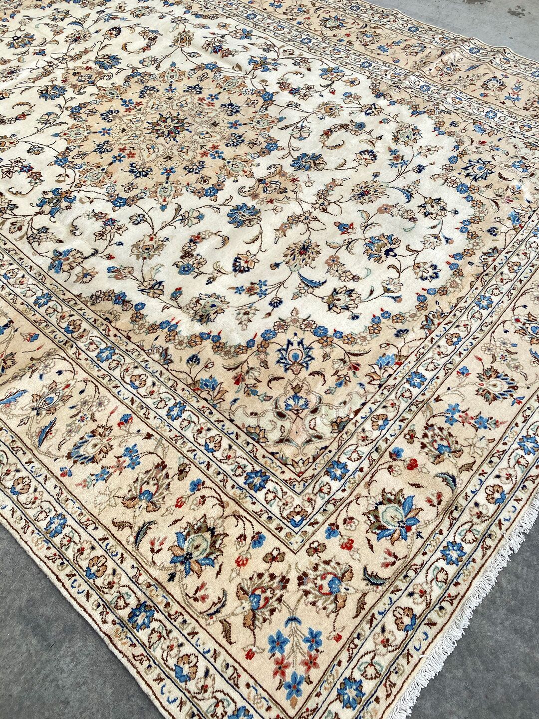 3.3x2.5M Beige Persian Kashan - Image 6