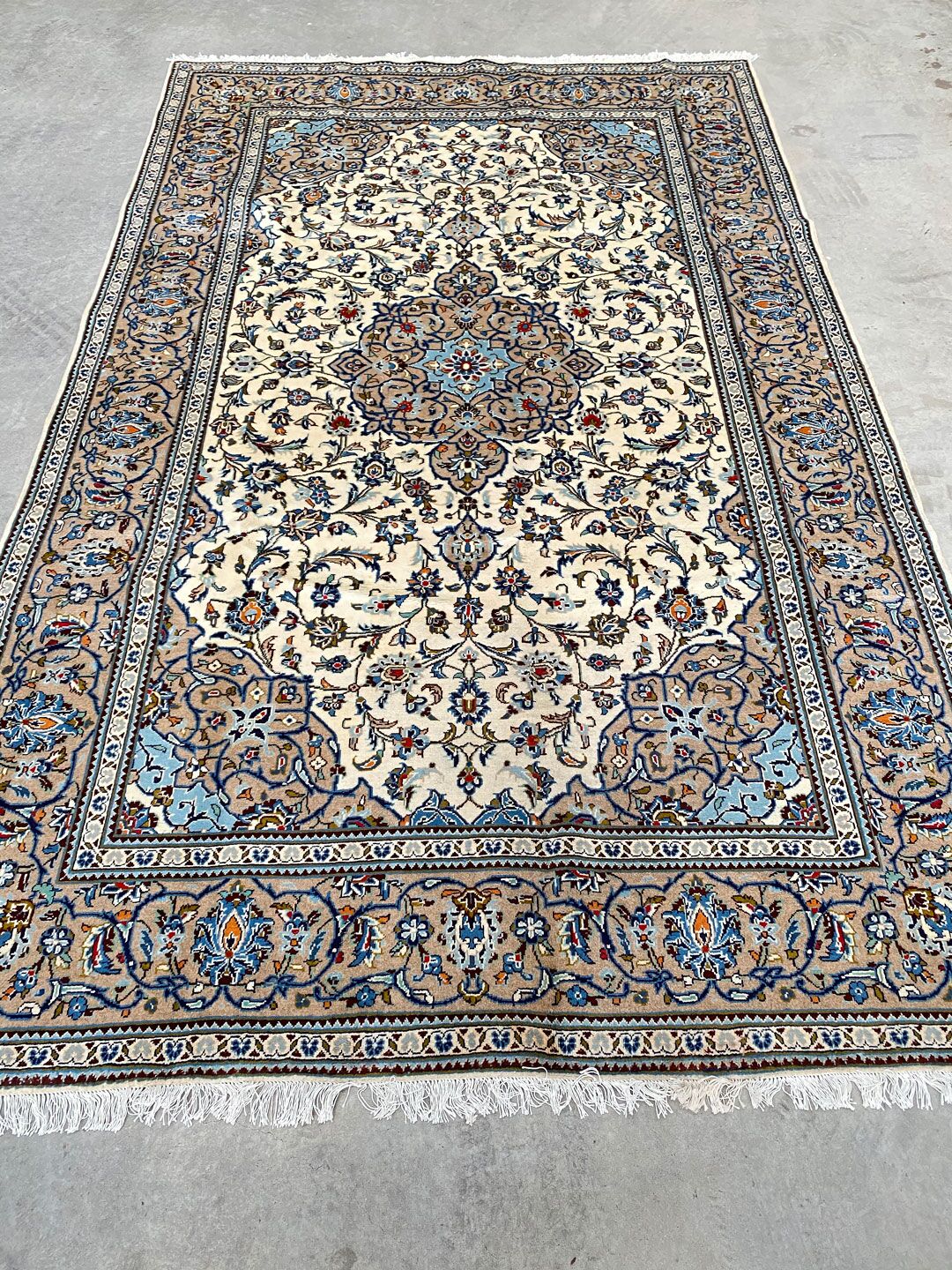3.4x2M Beige Persian Kashan Rug