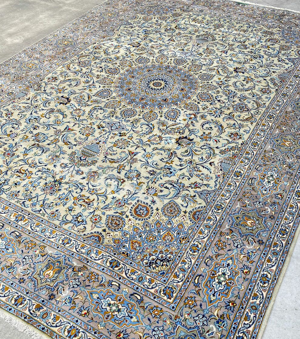 4.1x3M Signed Pistachio Tone Persian Kashan - Image 9