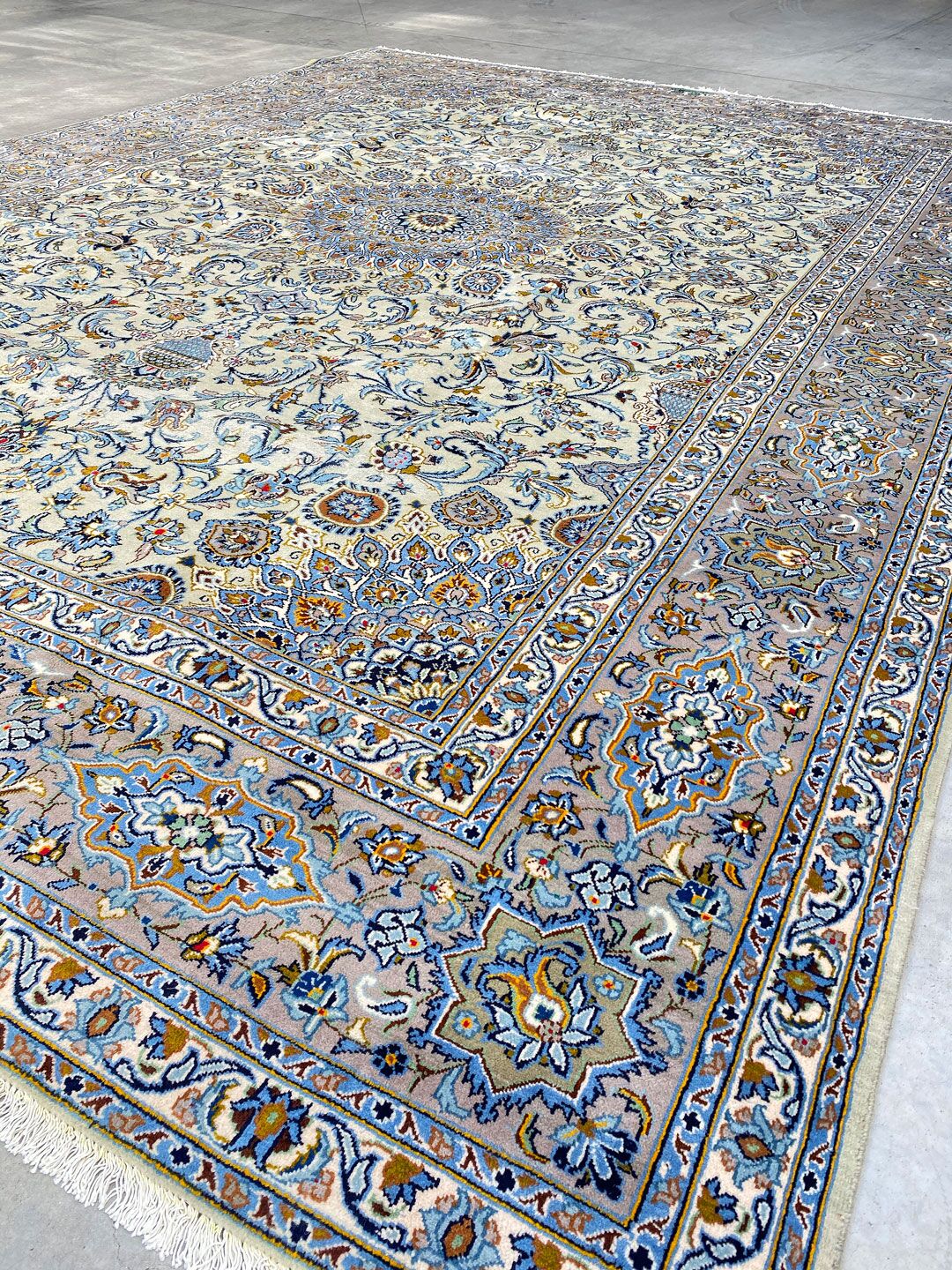 4.1x3M Signed Pistachio Tone Persian Kashan - Image 5
