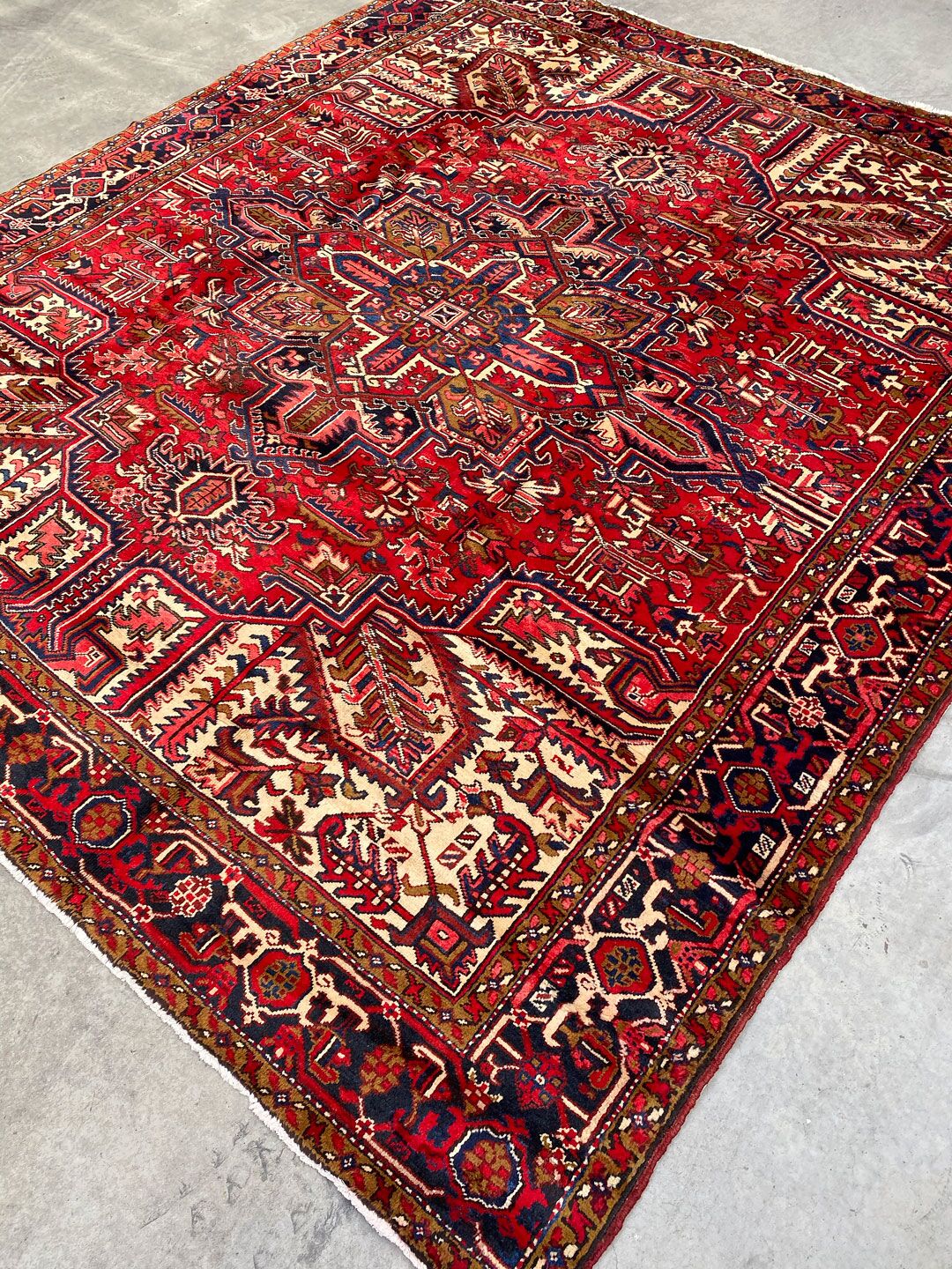 3.2x2.8M Genuine Heriz Persian Rug - Image 2
