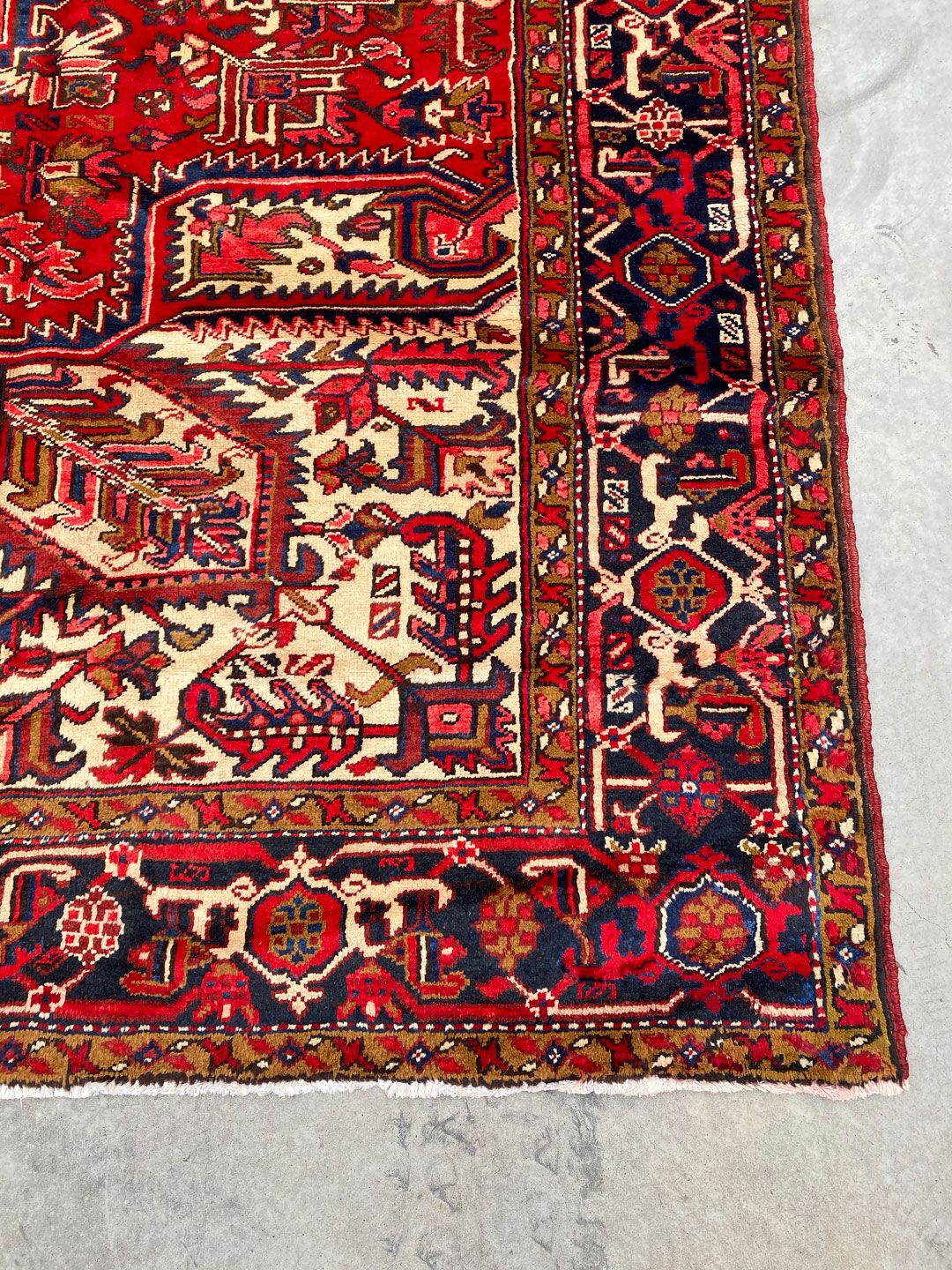 3.2x2.8M Genuine Heriz Persian Rug - Image 4