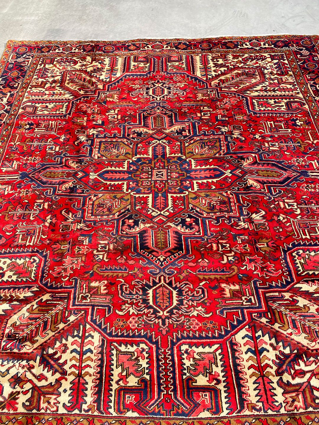 3.2x2.8M Genuine Heriz Persian Rug - Image 9