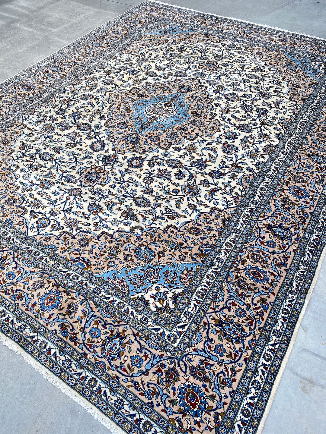4x3M Beige Persian Kashan - Image 3