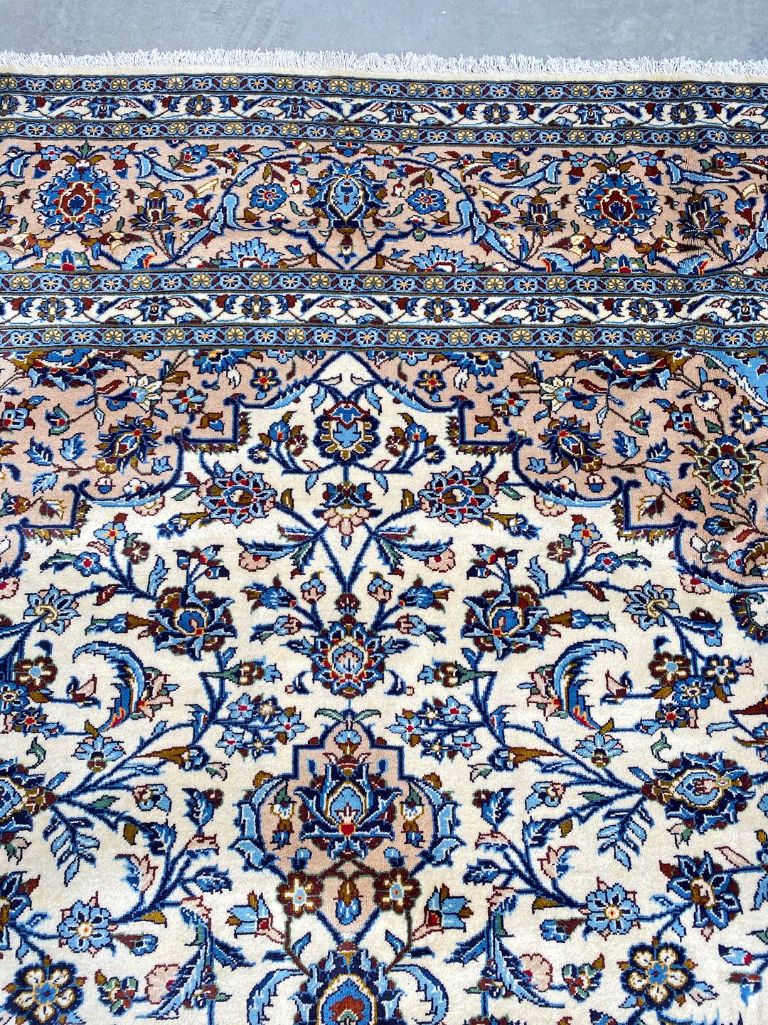 4x3M Beige Persian Kashan - Image 6