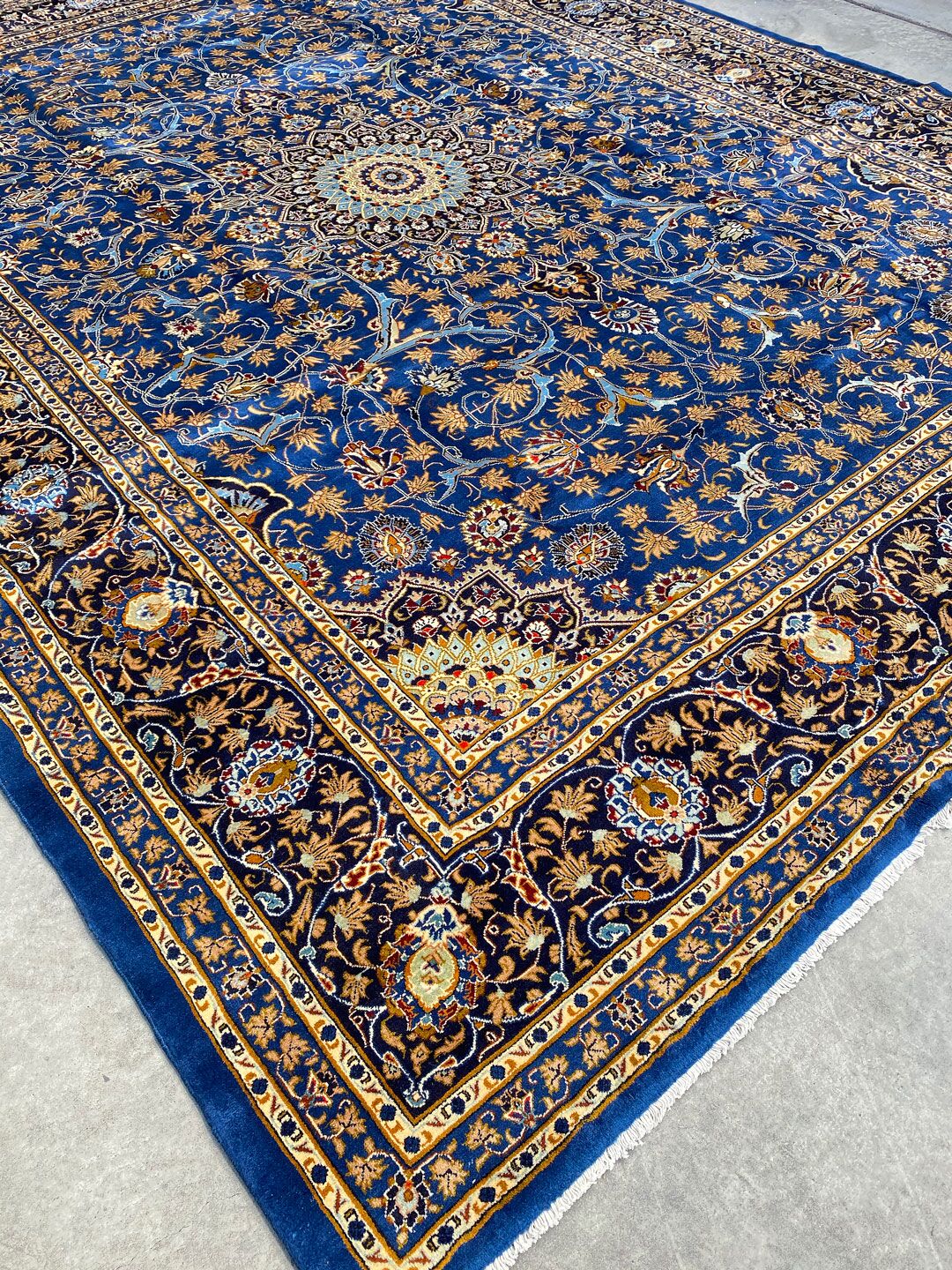 4x3M Fine Kashmar Rug - Image 4