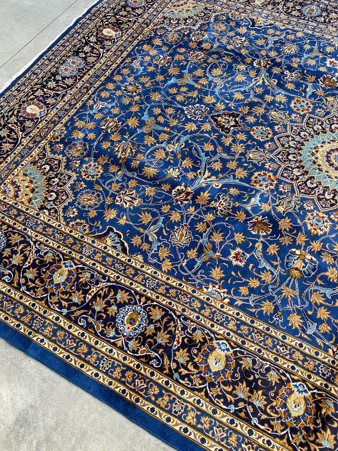 4x3M Fine Kashmar Rug - Image 7