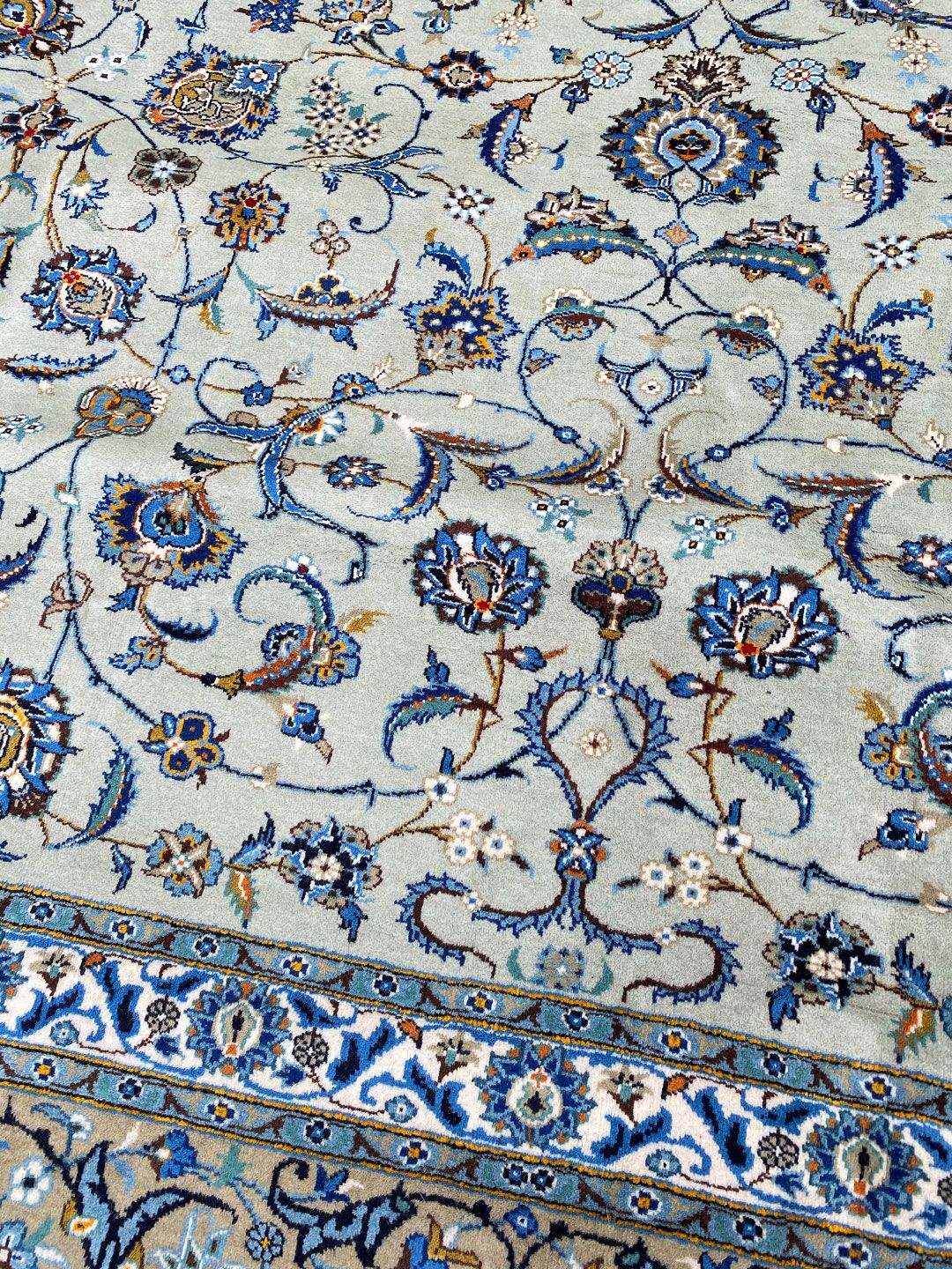 4.5x3.4M Over Sized Pistachio Tone Persian Kashan Rug - Image 6