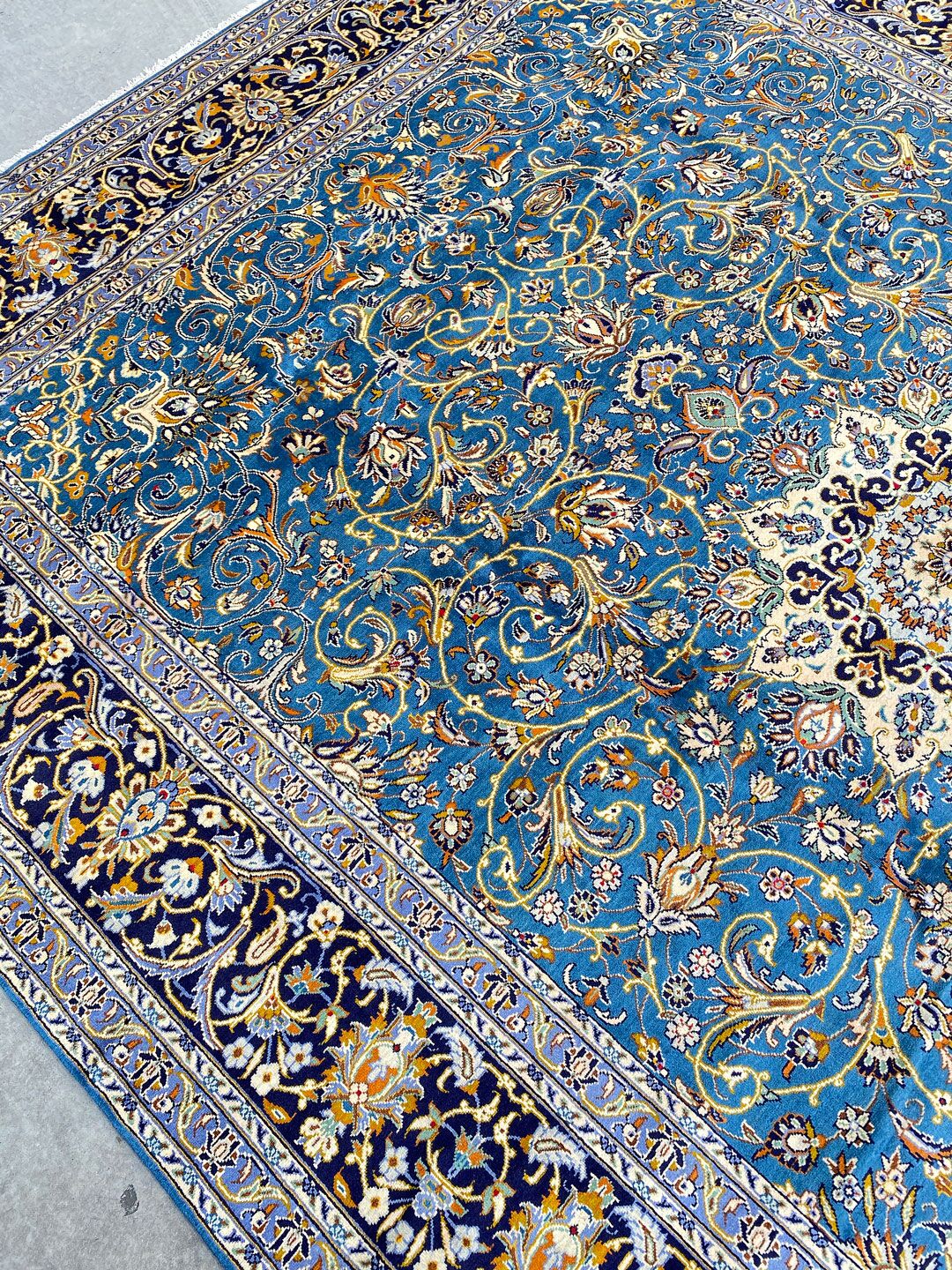 4x3M Persian Kashan Rug