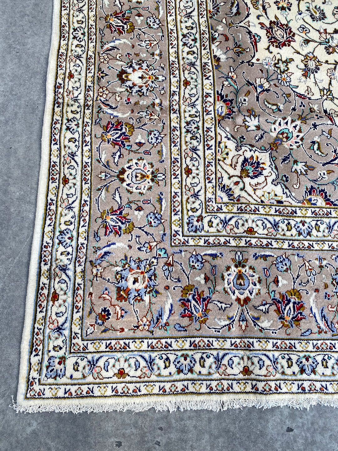 3.9x2.4M Beige Persian Kashan - Image 5