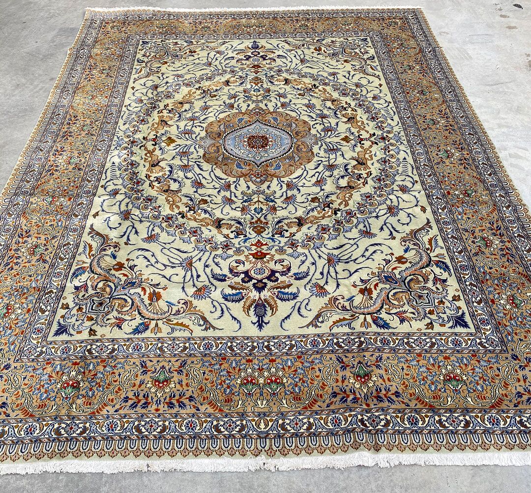 3.6x2.5M Mood Persian Rug - Image 2