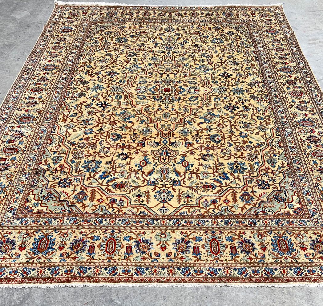 3.5x2.6M Antique Persian Kashan Rug - Image 2