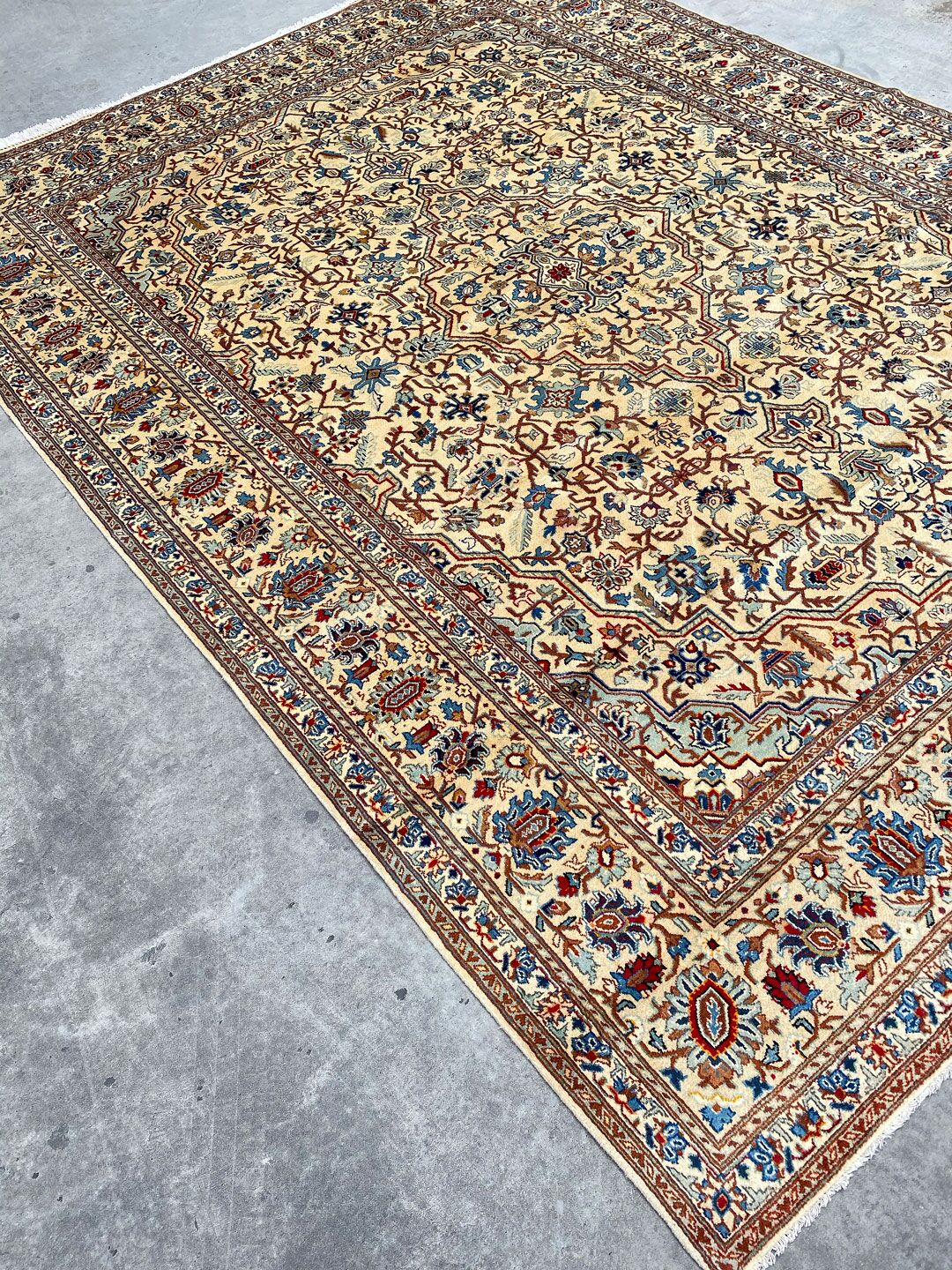 3.5x2.6M Antique Persian Kashan Rug - Image 6