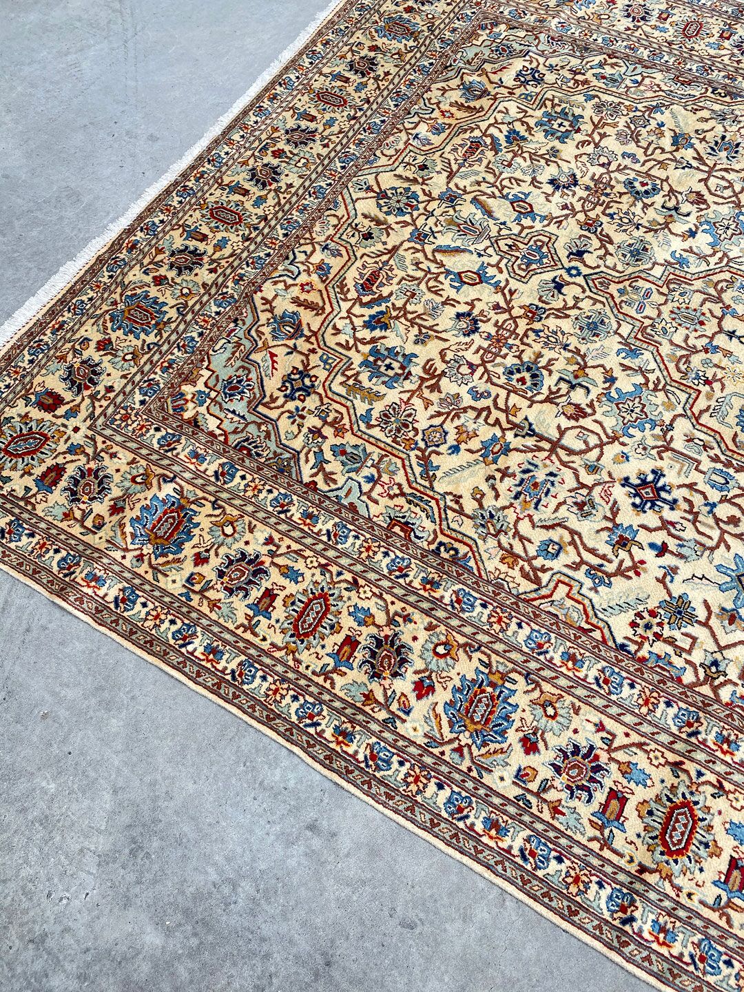 3.5x2.6M Antique Persian Kashan Rug - Image 7