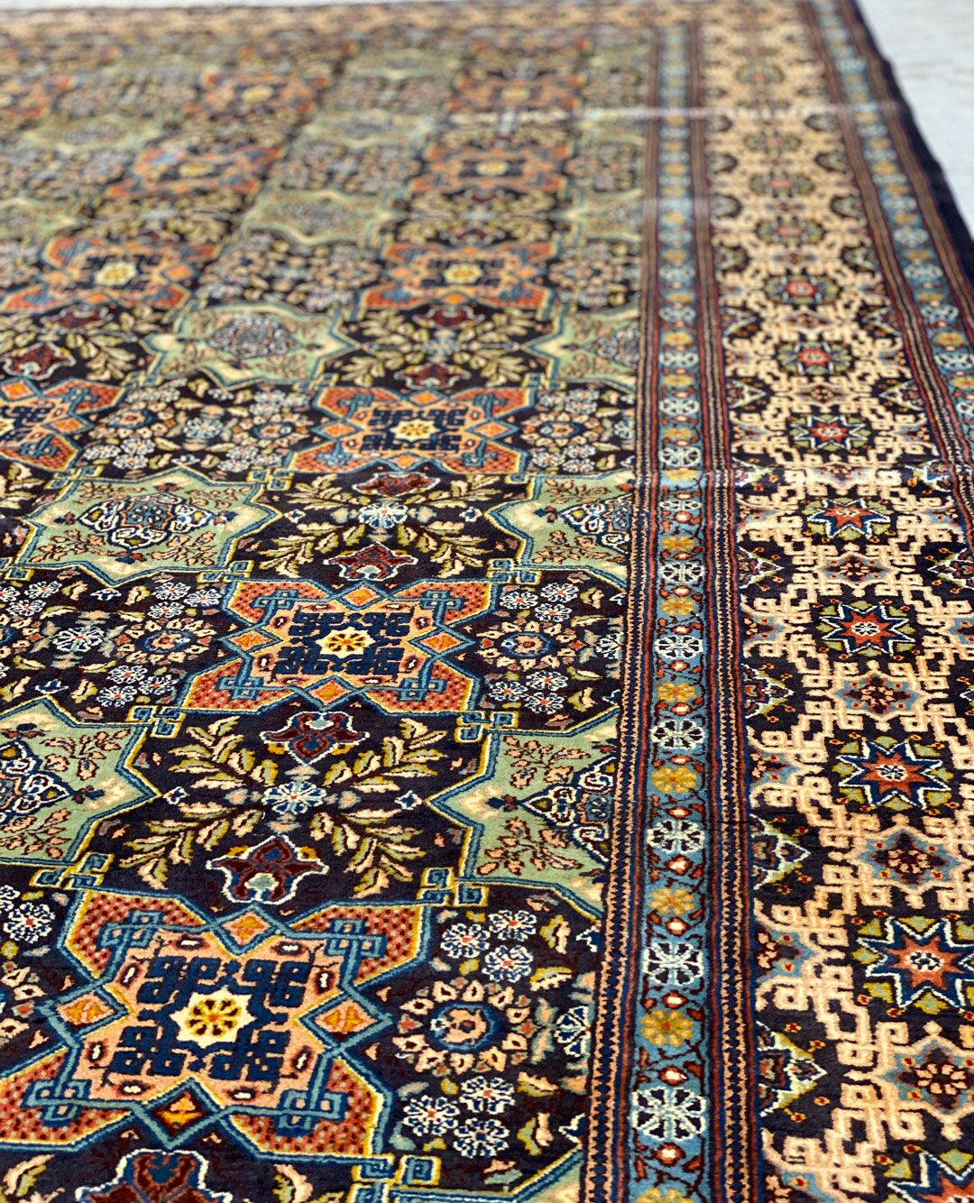 3.8x2.9M Fine Persian Mood Rug