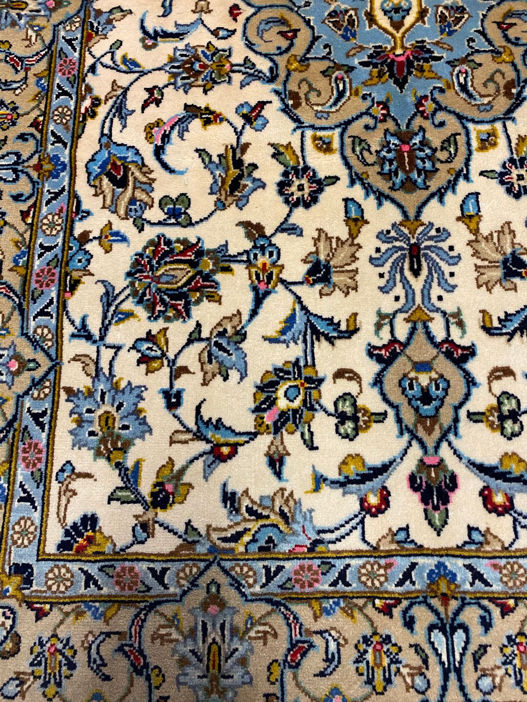 1.5x1M Signed Beige Persian Kashan - Image 5