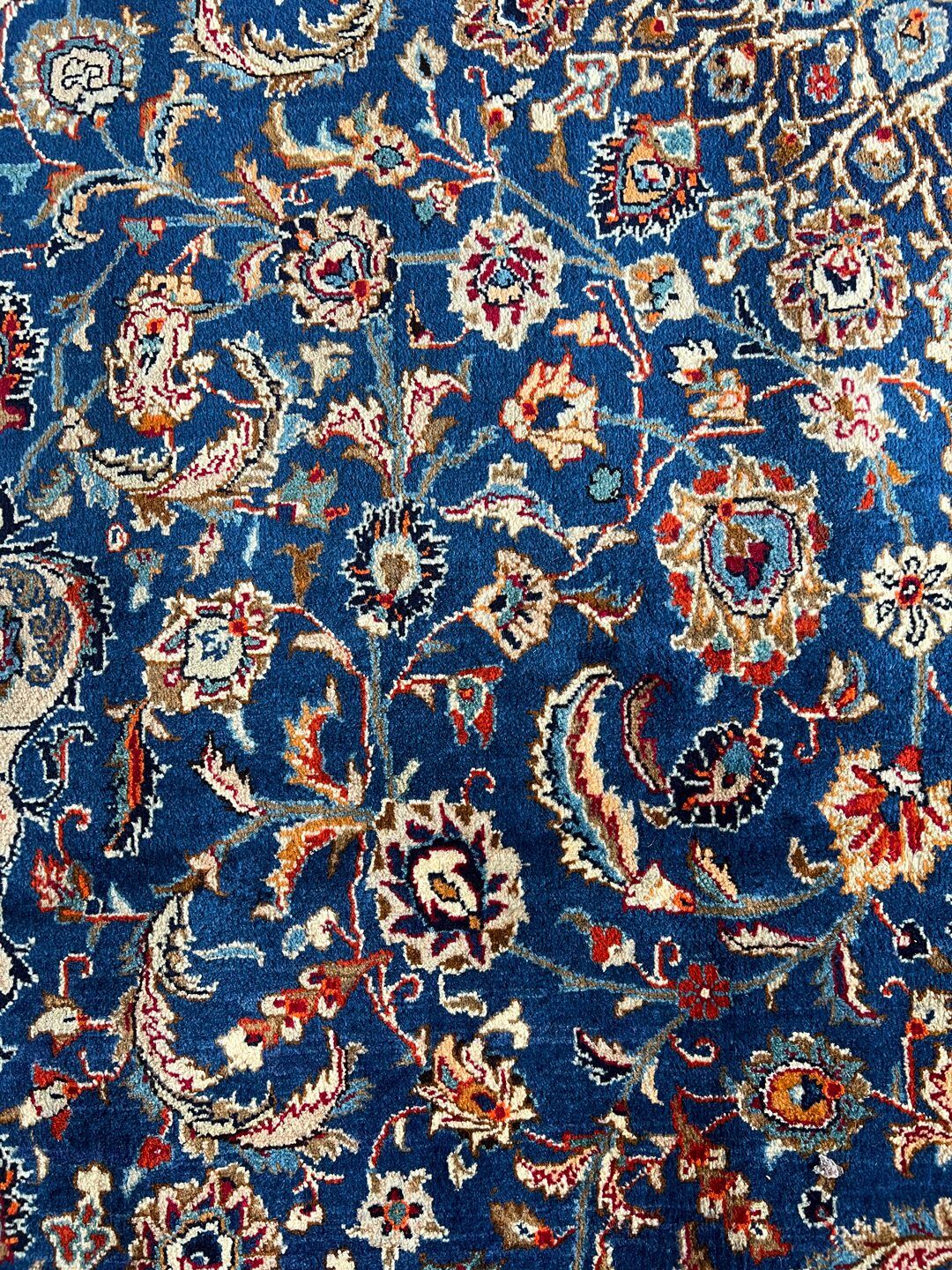 3.1x2M Lamb's wool Kashmar Rug - Image 3