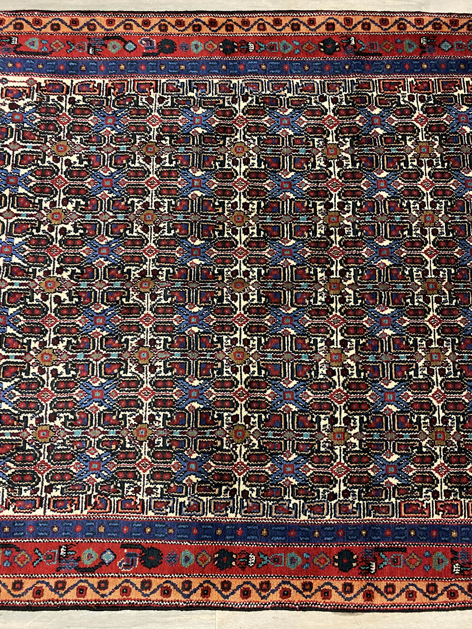 1.3x1.1M Kurdish Sanandaj Rug (Mahi) - Image 4