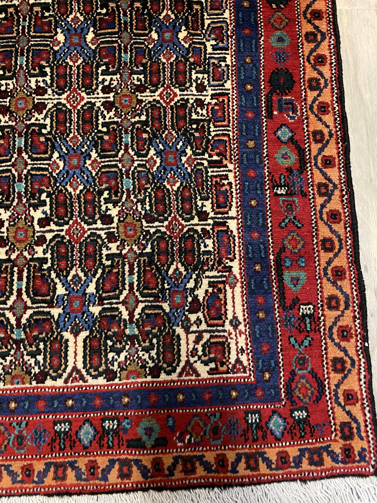 1.3x1.1M Kurdish Sanandaj Rug (Mahi) - Image 5