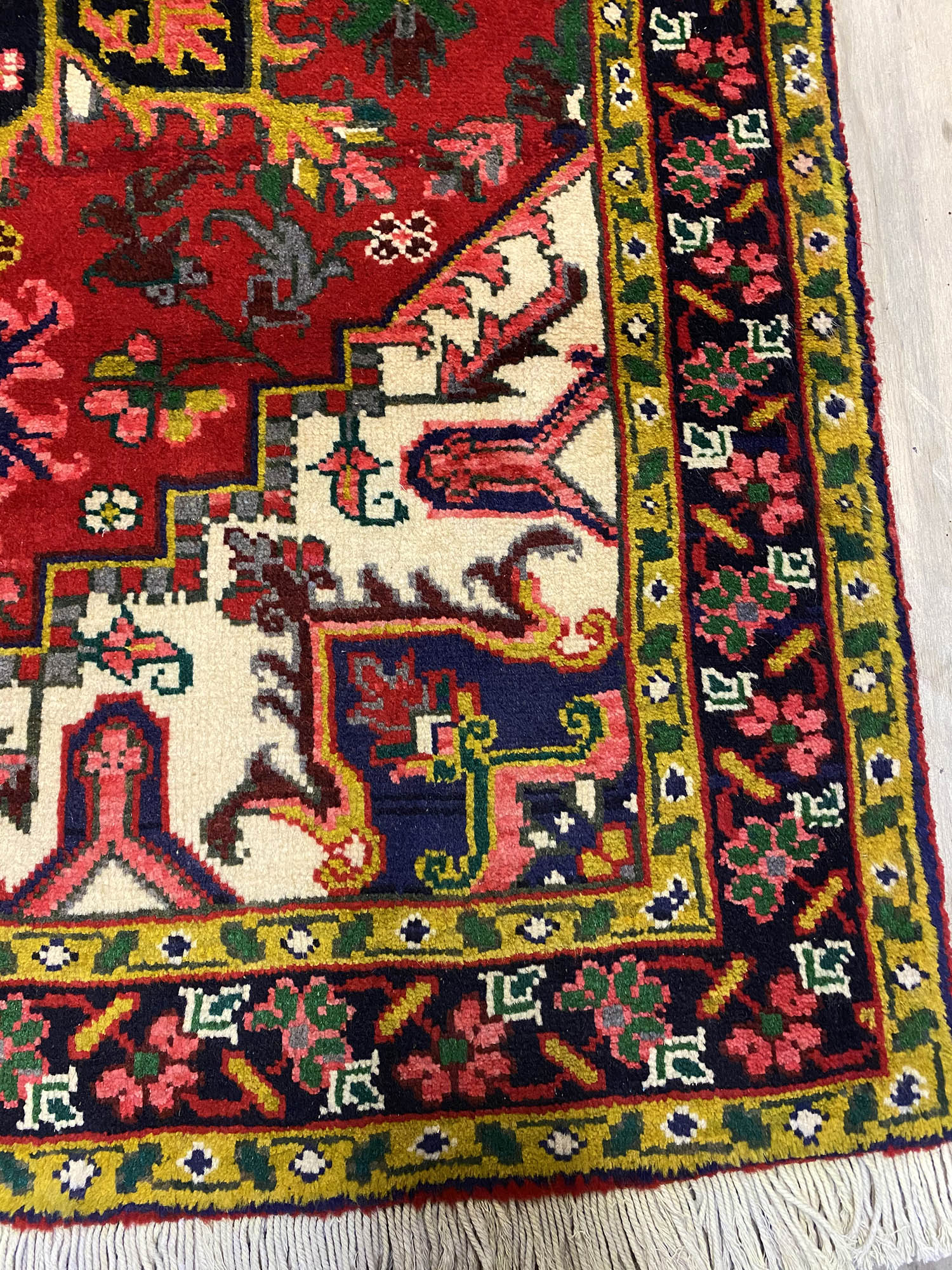 1.5x1M Rare Heriz Persian Rug - Image 2