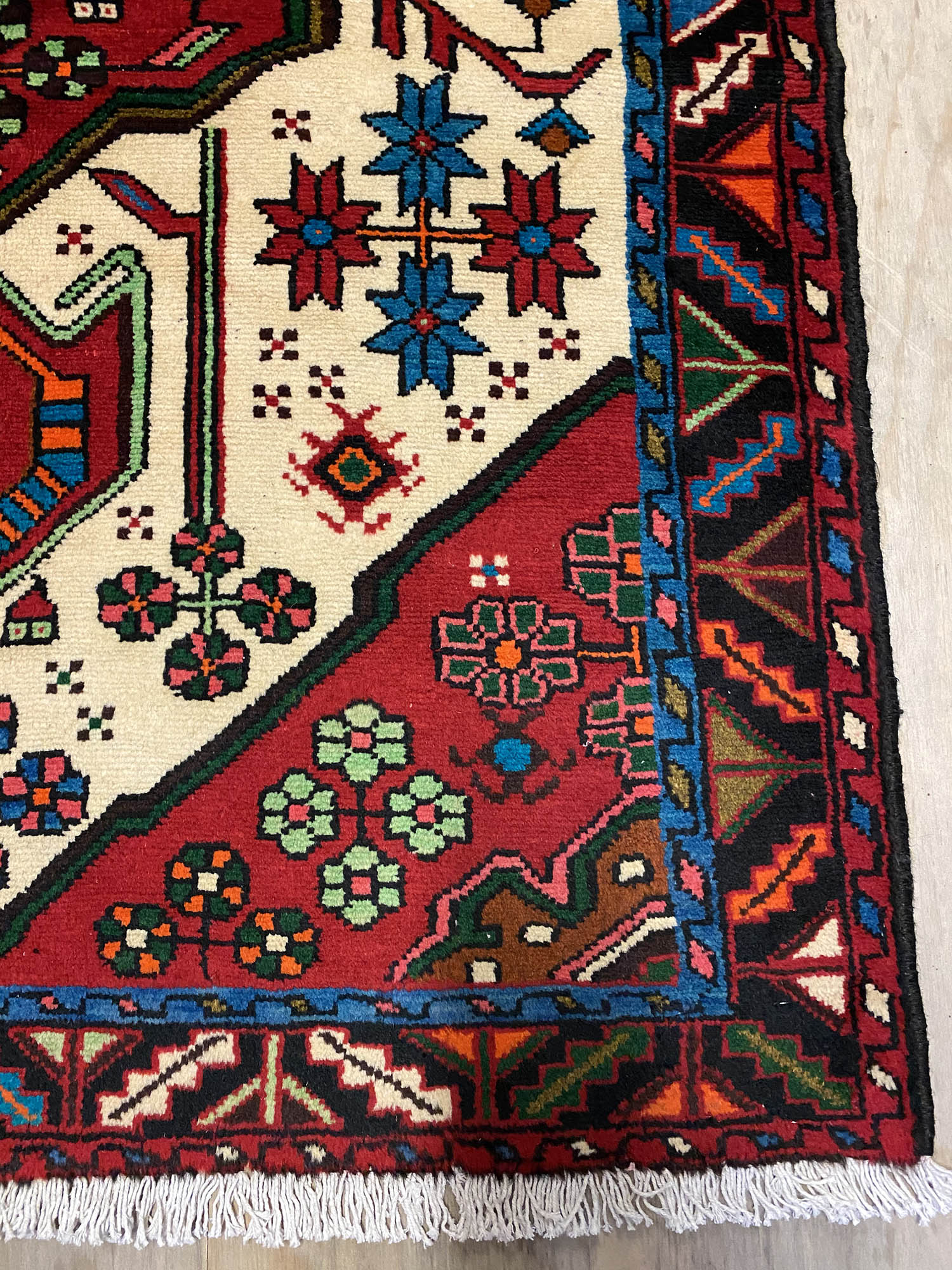 1.6x1M Tribal Persian Saveh Rug - Image 2