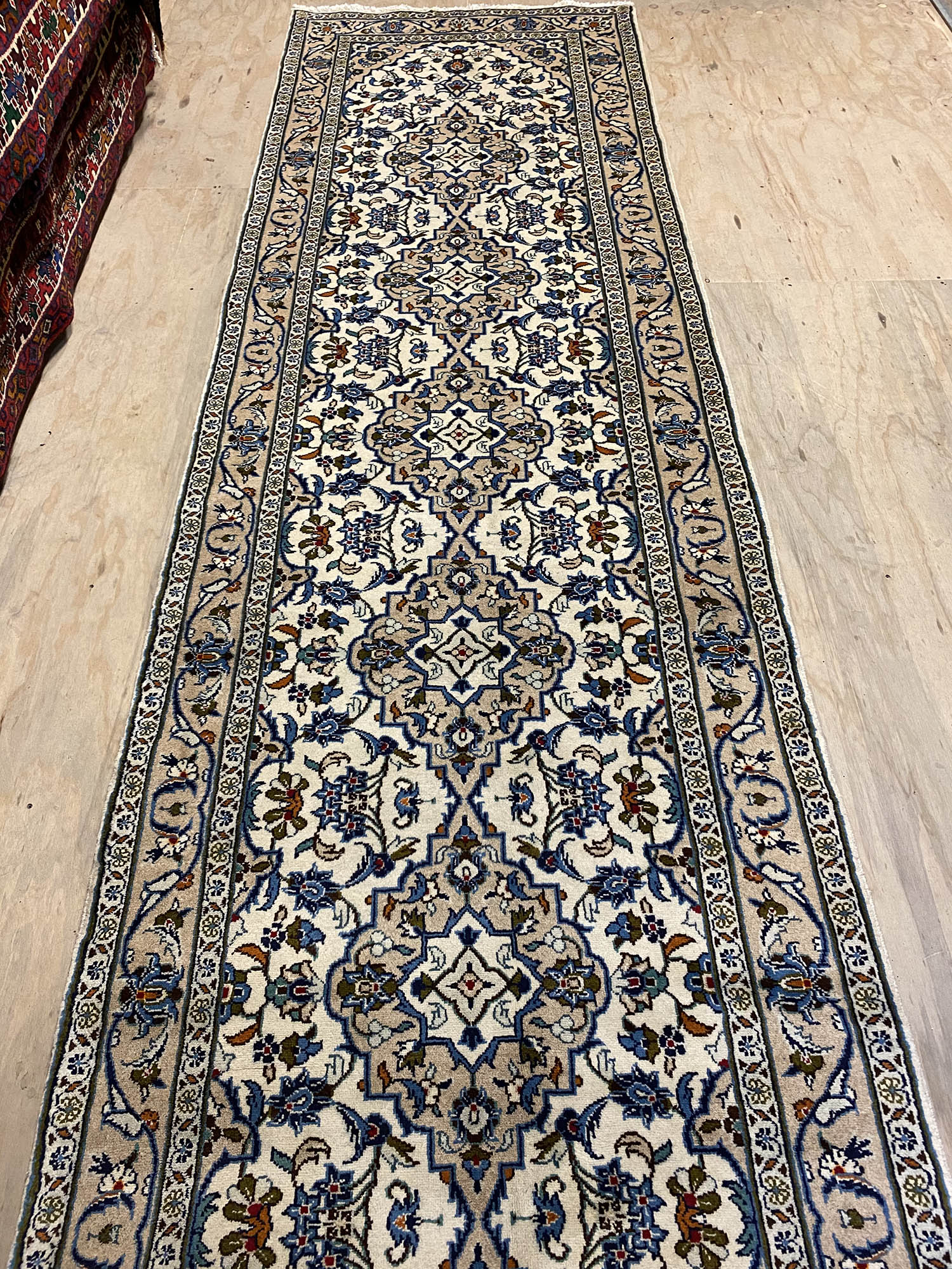 5M Traditional Kashan Runner - Image 2