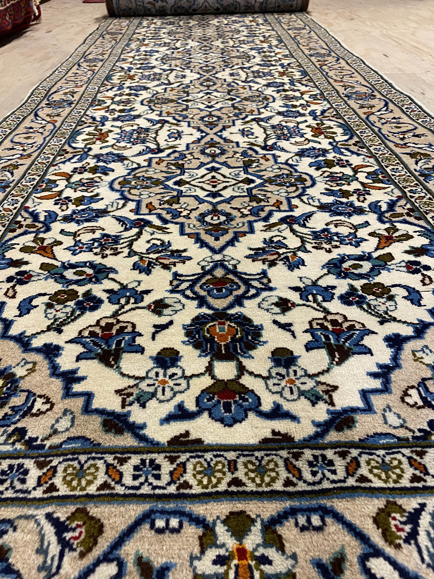 5M Traditional Kashan Runner - Image 7
