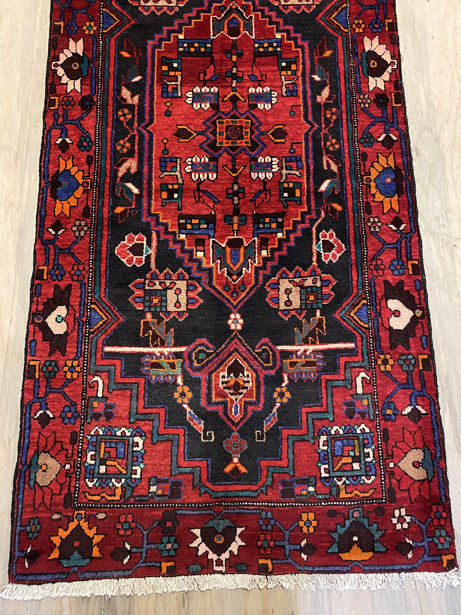 3M Hamedan Persian Runner