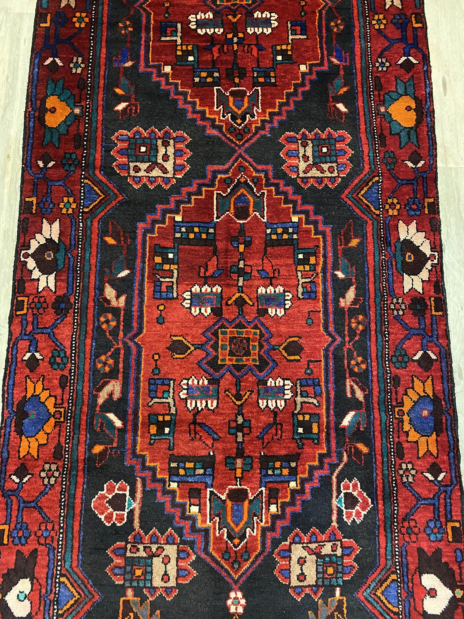 3M Hamedan Persian Runner - Image 10