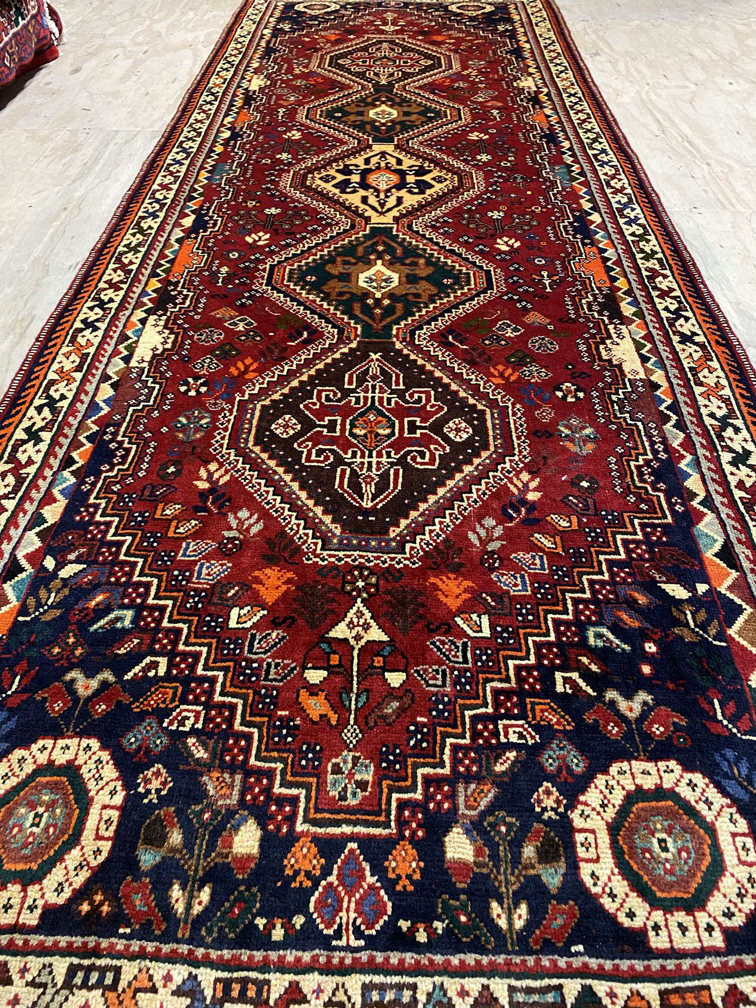 3M Qashghai Shiraz Persian Runner - Image 4