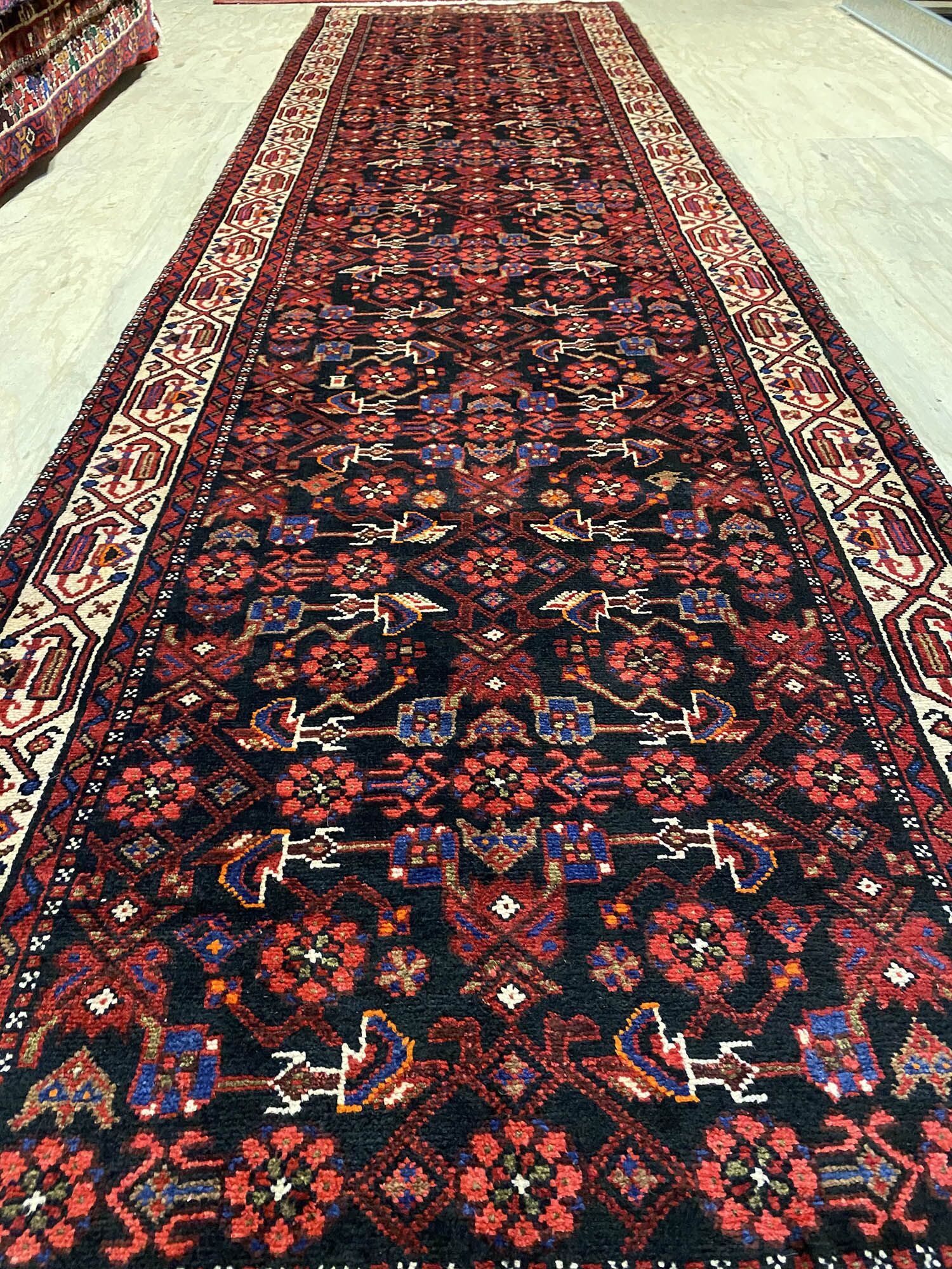 Fine 4M Hamedan Persian Runner (Malayer) - Image 10