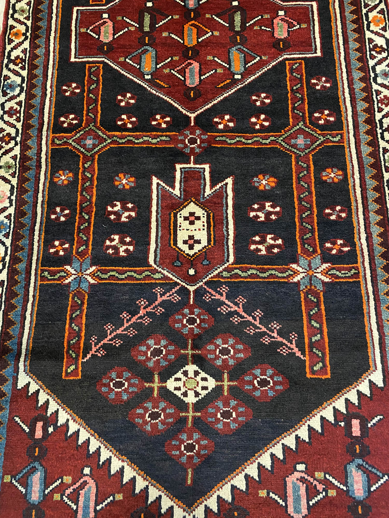 3M Hamedan Persian Runner - Image 4