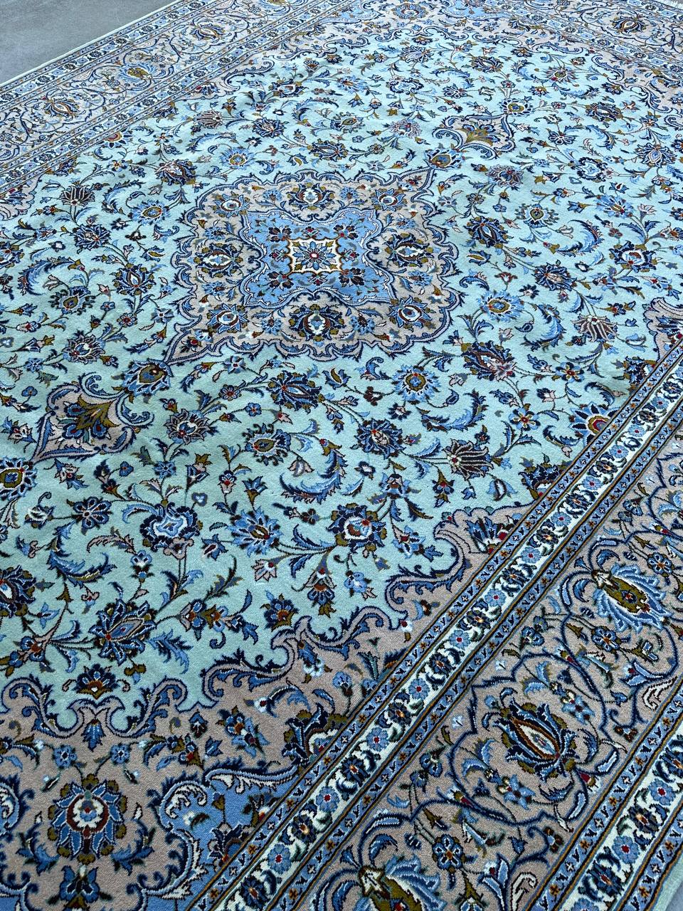 4x3M Signed Pistachio Tone Persian Kashan Rug - Image 7