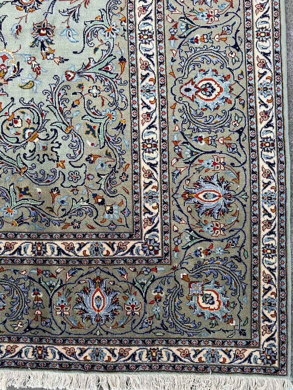 4x3M Fine Pistachio Tone Persian Kashan - Image 3