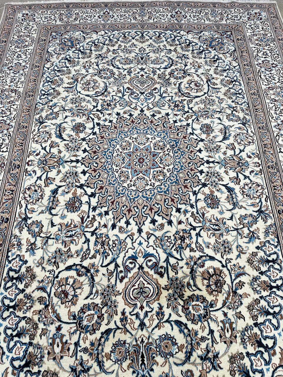 nain rug
