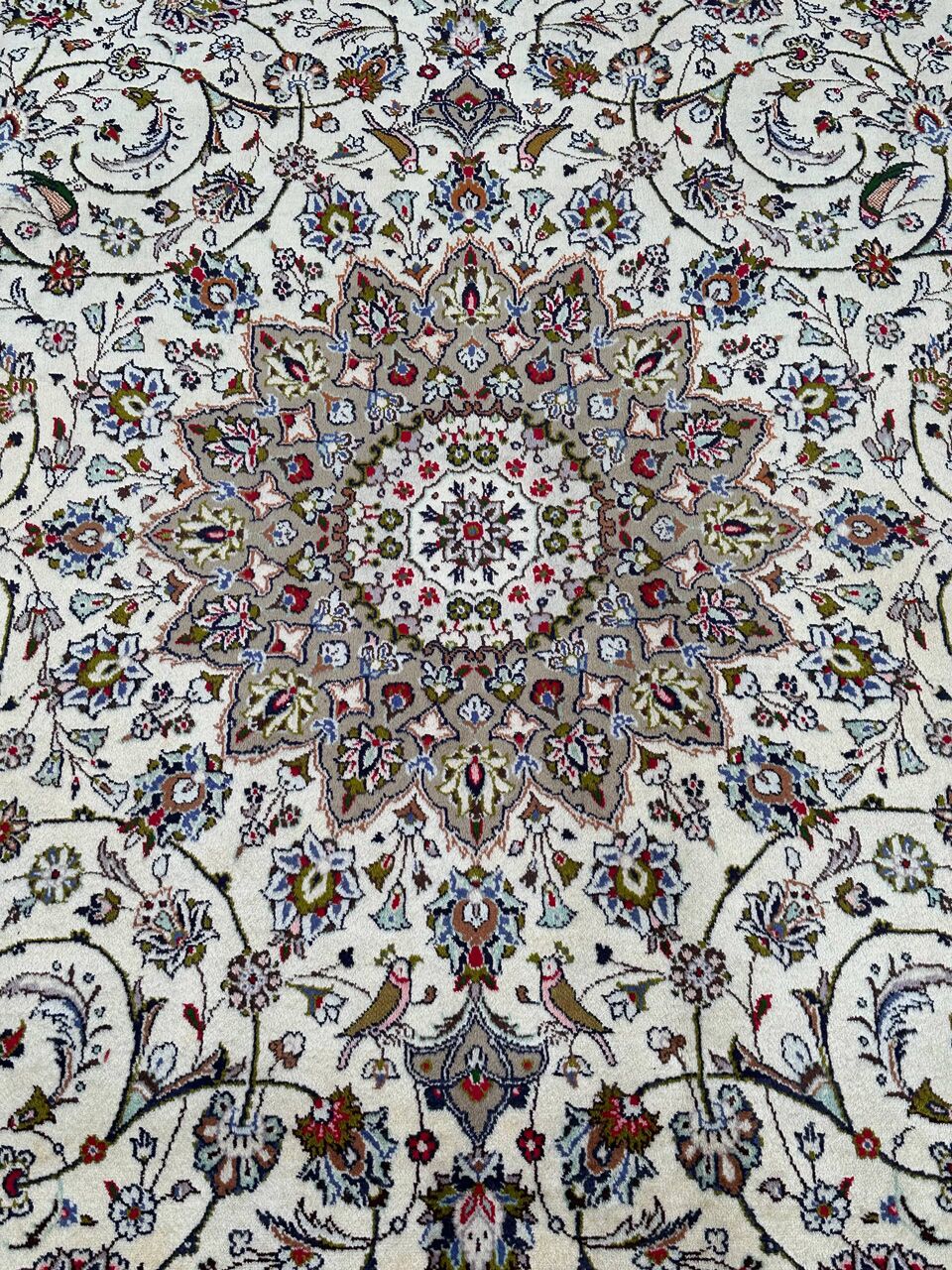 3.5x2.5M Beige Persian Kashan Rug - Image 5