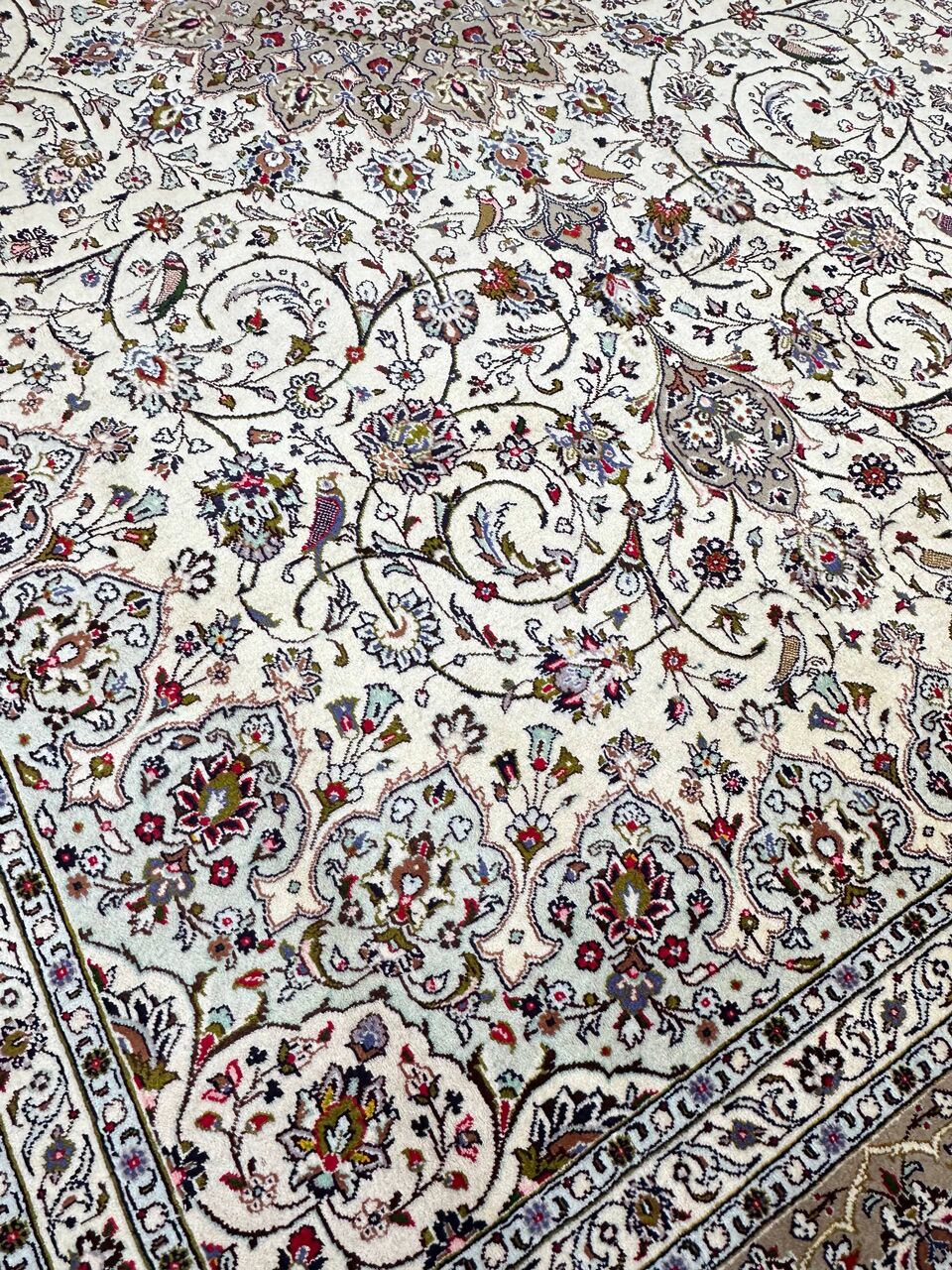 3.5x2.5M Beige Persian Kashan Rug - Image 4
