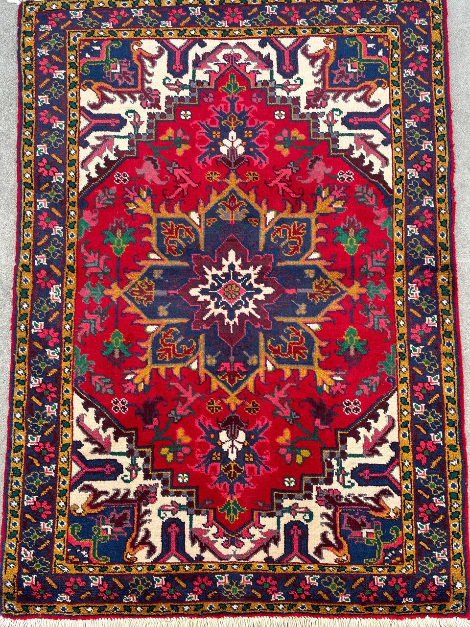 heriz rug