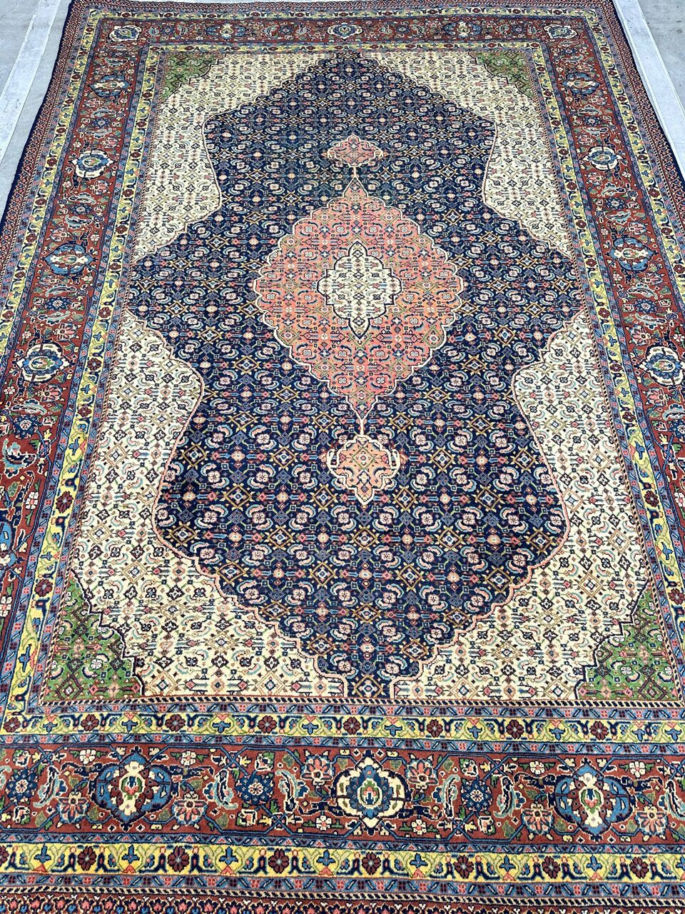 3.1x2.2M Persian Sarough Rug - Image 2