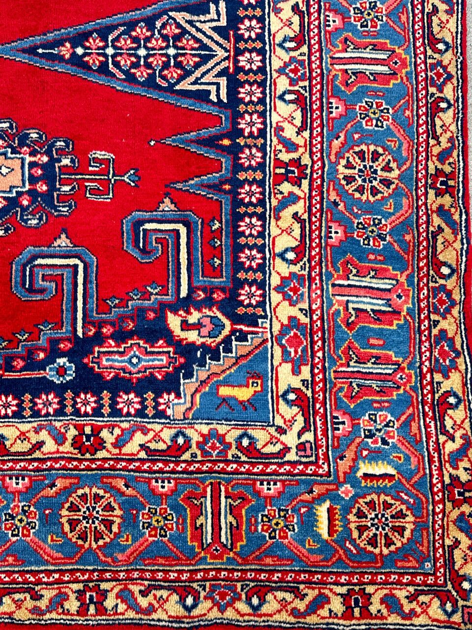 3.1x2.1M Tribal Vis Rug - Image 3
